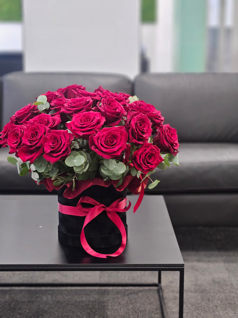 Red Rose Flowerbox – fresh flowers Prague | myflorist.cz