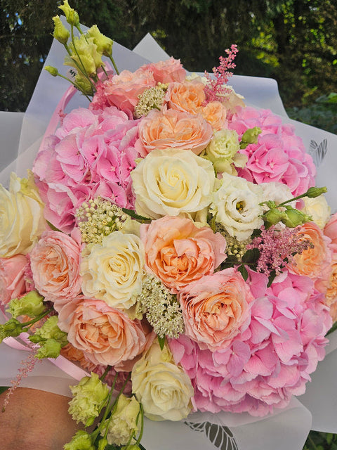 Hydrangea Sugar Candy Rose Bouquet