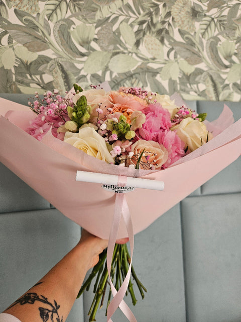 Hydrangea Sugar Candy Rose Bouquet