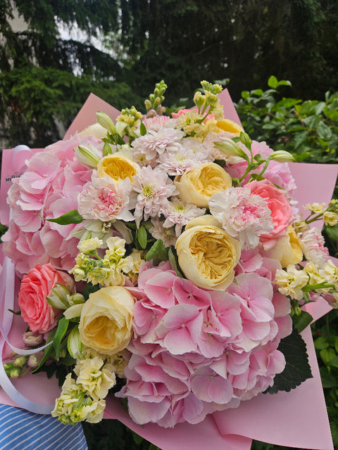 Hydrangea Sugar Candy Rose Bouquet