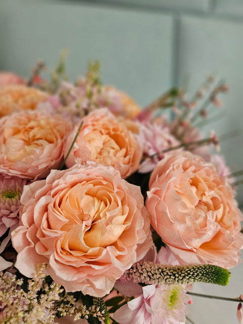 Monochrome Flowerbox Pink