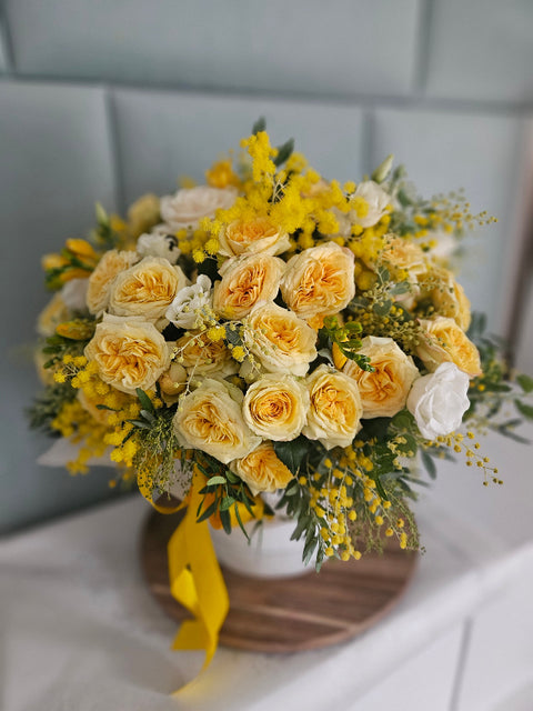 Monochrome Flowerbox Yellow