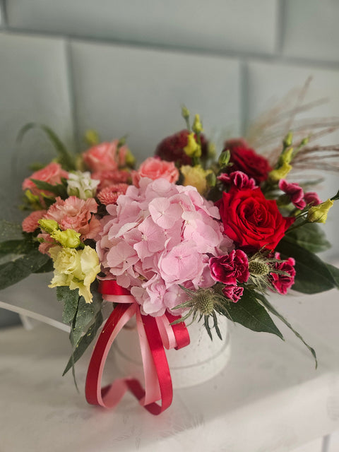 Art flowerbox růžový, červený a fialový stínovaný
