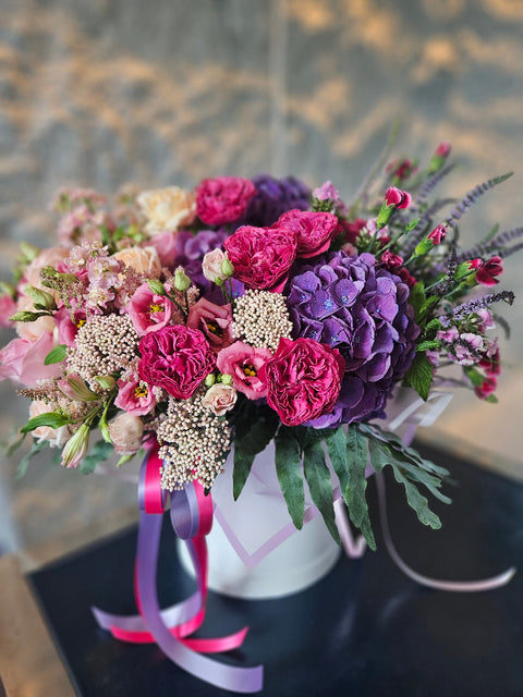 Art flowerbox růžový, červený a fialový stínovaný