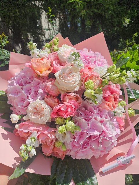 Hydrangea Sugar Candy Rose Bouquet