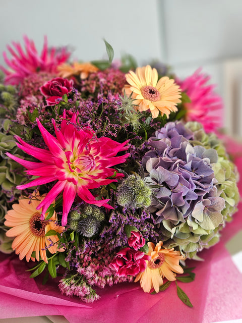 Florist´s Choice with Hydrangea Bouquet