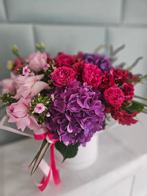 Art flowerbox růžový, červený a fialový stínovaný