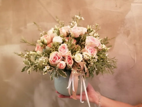 Flowerbox s trsovými růžemi