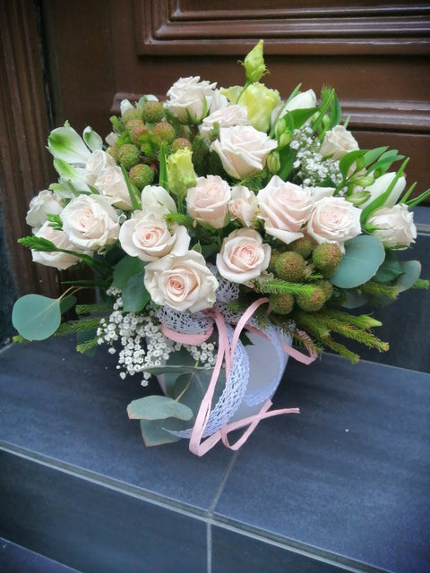 Flowerbox with Spray Roses